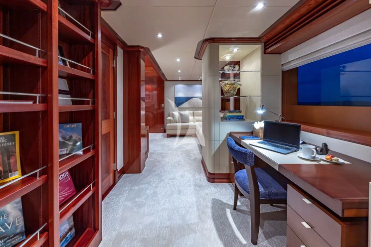 Charter Yacht PISCES - Delta Marine 151 - 5 Cabins - Cannes - Nice - Antibes - St Tropez - French Riviera - Monaco