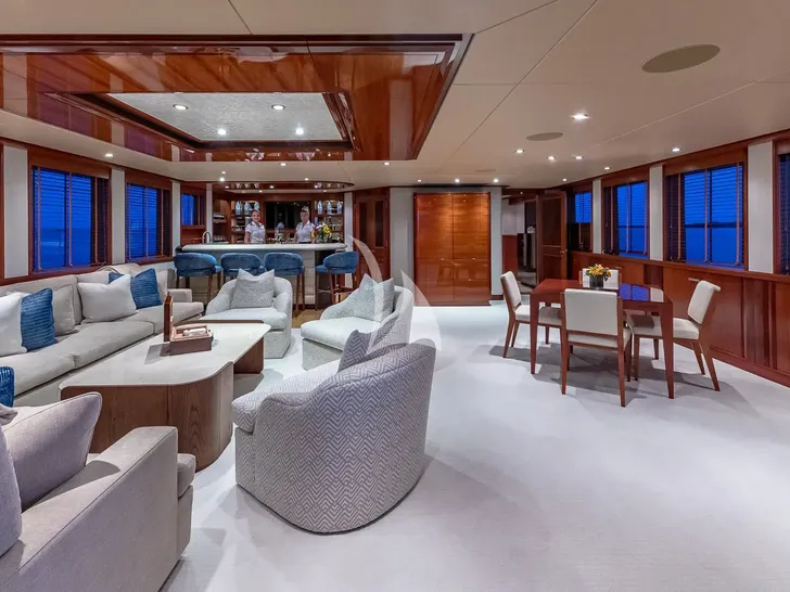 PISCES Delta Marine 151 - sky lounge PISCES Delta Marine 151 - sky lounge