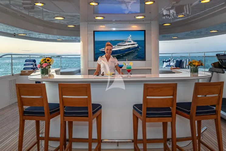 Charter Yacht PISCES - Delta Marine 151 - 5 Cabins - Cannes - Nice - Antibes - St Tropez - French Riviera - Monaco