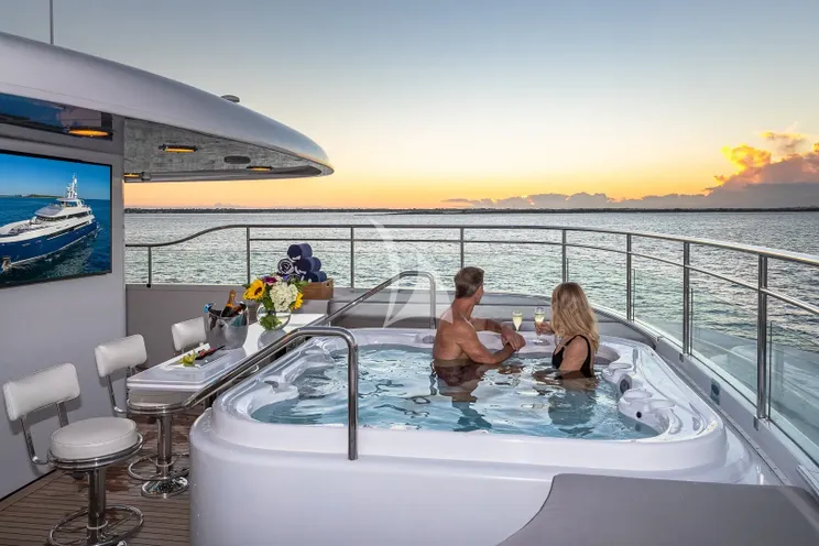 Charter Yacht PISCES - Delta Marine 151 - 5 Cabins - Cannes - Nice - Antibes - St Tropez - French Riviera - Monaco