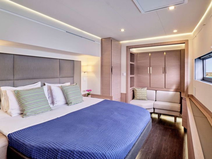 PIXIE Fountaine Pajot Alegria 67 - master cabin PIXIE Fountaine Pajot Alegria 67 - master cabin