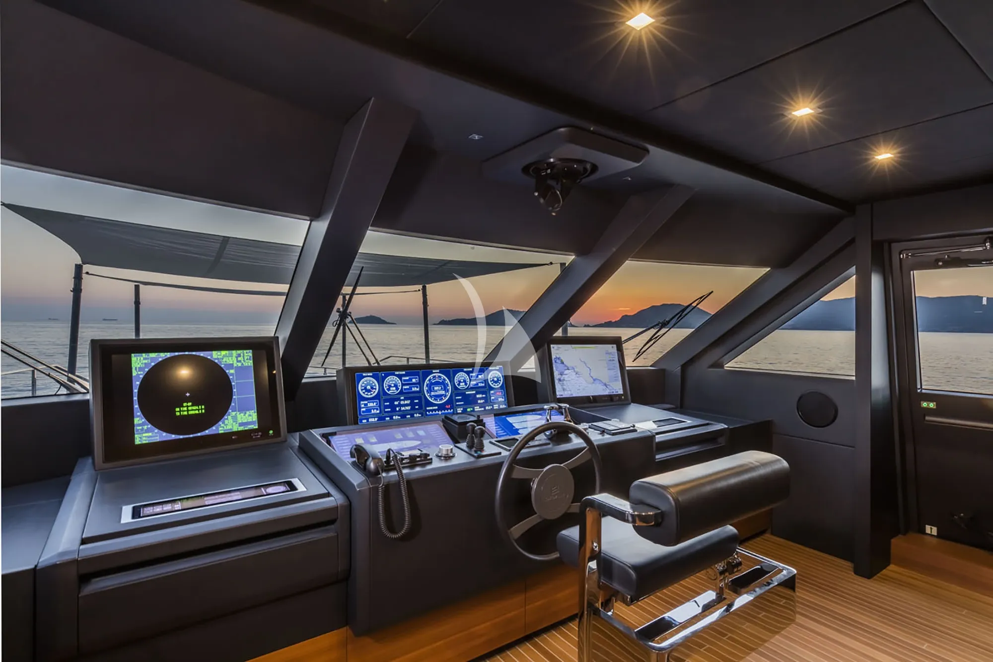 Charter Yacht PLAN B - Ferretti Custom Line Navetta 33 - 5 Cabins - Olbia - Porto Cervo - La Maddalena - Sardinia - Italy