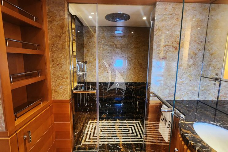 Charter Yacht PLAN B - ADM 73m - 8 Cabins - Monaco - Cannes - Nice - Antibes - St Tropez - French Riviera