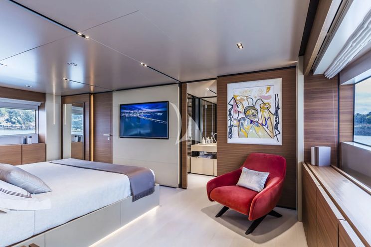 Charter Yacht PLAN B - Ferretti Custom Line Navetta 33 - 5 Cabins - Olbia - Porto Cervo - La Maddalena - Sardinia - Italy