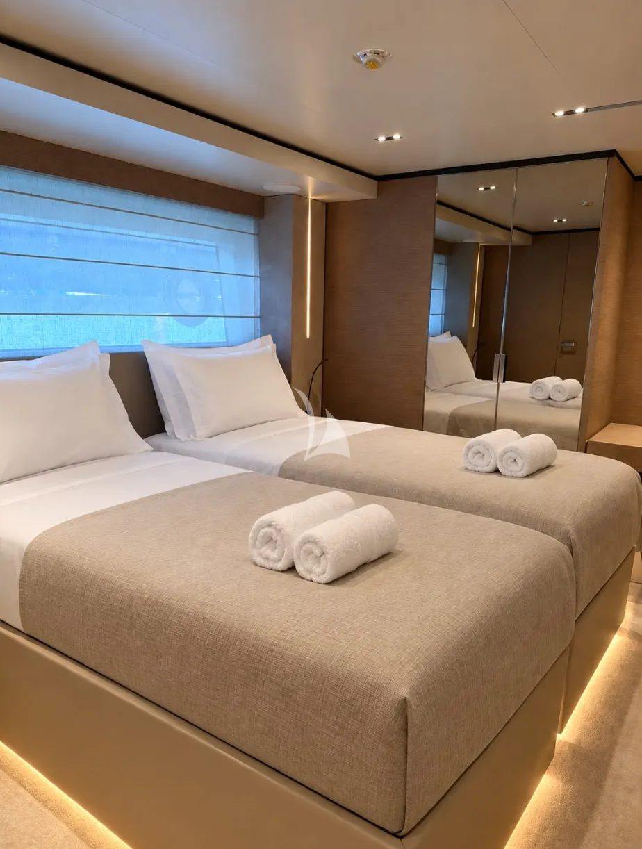 Charter Yacht PLAN B - Ferretti Custom Line Navetta 33 - 5 Cabins - Olbia - Porto Cervo - La Maddalena - Sardinia - Italy