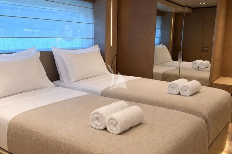 Charter Yacht PLAN B - Ferretti Custom Line Navetta 33 - 5 Cabins - Olbia - Porto Cervo - La Maddalena - Sardinia - Italy