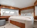 PLAY THE GAME Sunseeker 28m - VIP cabin PLAY THE GAME Sunseeker 28m - VIP cabin