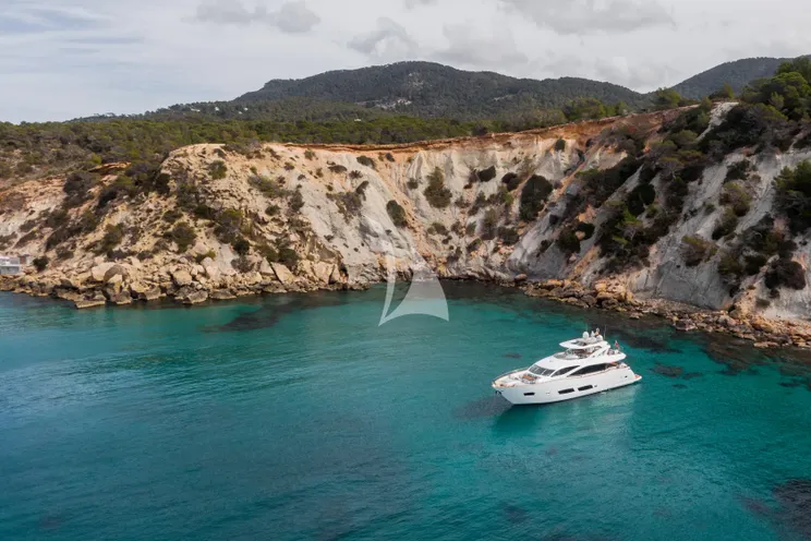 Charter Yacht PLAY THE GAME - Sunseeker 28m - 4 Cabins - Ibiza - Palma - Mallorca - Formentera - Balearics - Spain