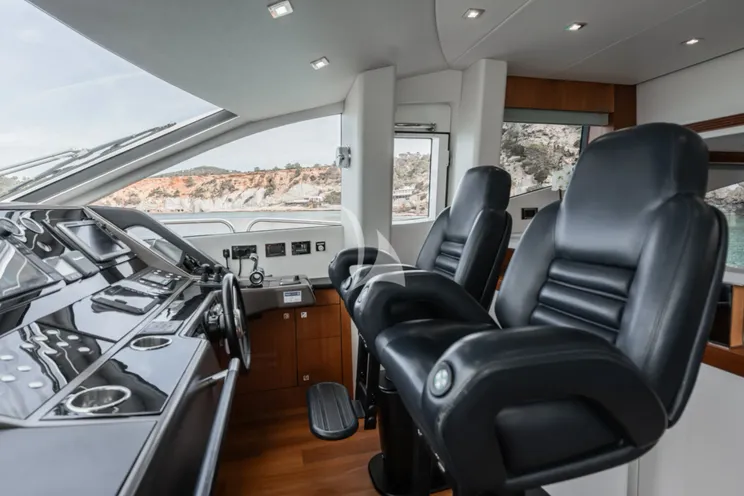 Charter Yacht PLAY THE GAME - Sunseeker 28m - 4 Cabins - Ibiza - Palma - Mallorca - Formentera - Balearics - Spain