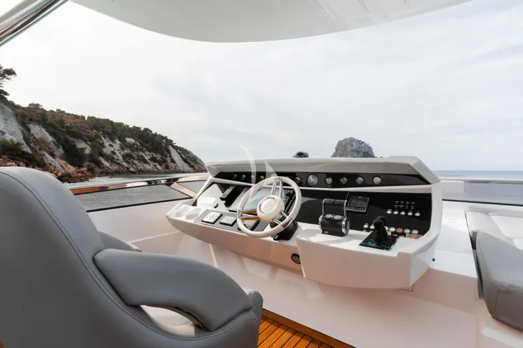 Charter Yacht PLAY THE GAME - Sunseeker 28m - 4 Cabins - Ibiza - Palma - Mallorca - Formentera - Balearics - Spain
