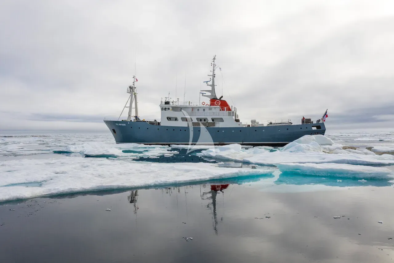 Charter Yacht POLARFRONT - Custom 55m - 8 Cabins - Svalbard - Norway