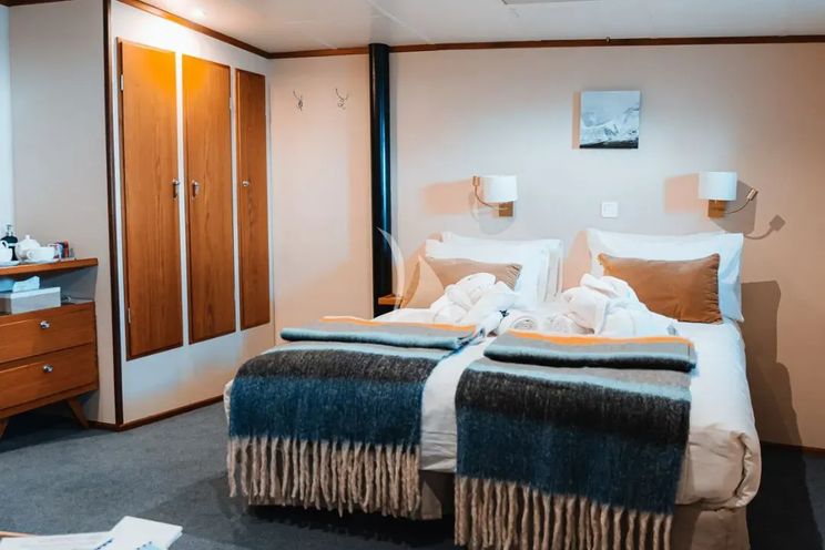 Charter Yacht POLARFRONT - Custom 55m - 8 Cabins - Svalbard - Norway