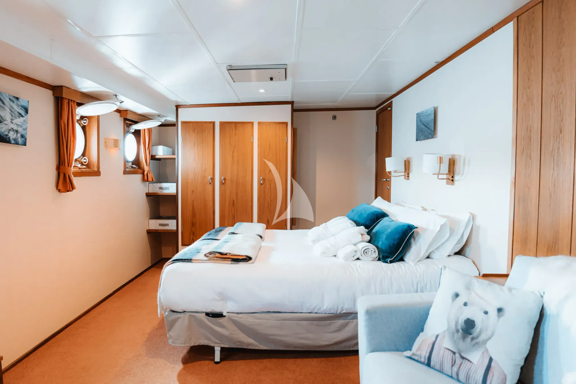 Charter Yacht POLARFRONT - Custom 55m - 8 Cabins - Svalbard - Norway