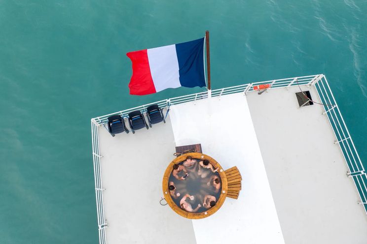 Charter Yacht POLARFRONT - Custom 55m - 8 Cabins - Svalbard - Norway