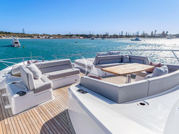 POPS Sunseeker 116 Sport foredeck lounge POPS Sunseeker 116 Sport foredeck lounge