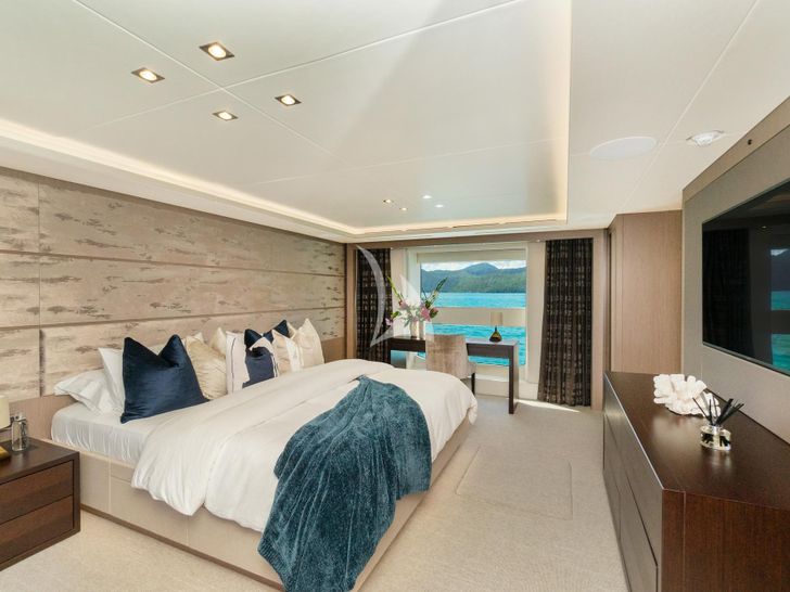 POPS Sunseeker 116 Sport master cabin POPS Sunseeker 116 Sport master cabin