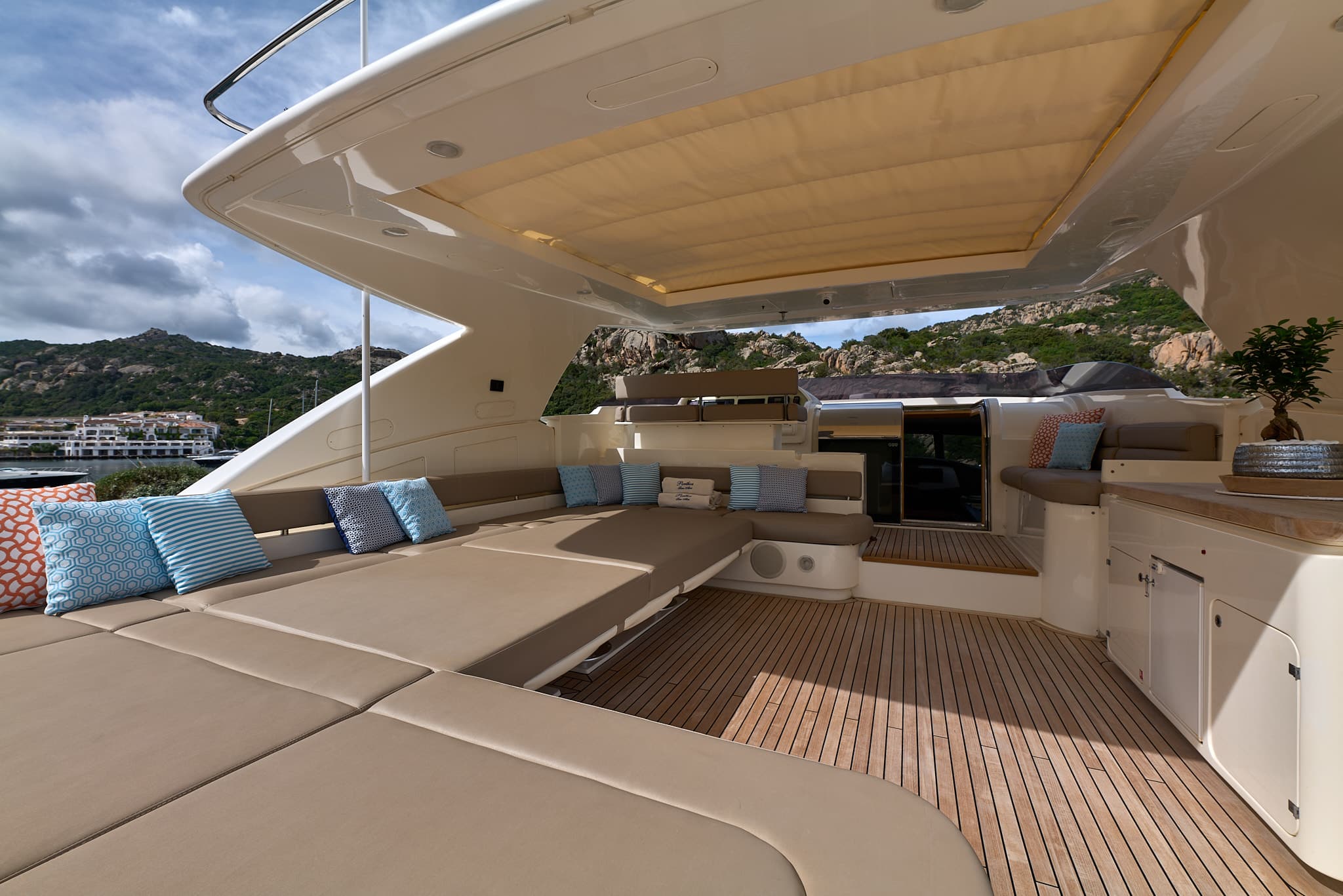 Charter Yacht PORTHOS SANS ABRI - Ferretti 881 - 4 Cabins - Sardinia - Poltu Quatu - Porto Cervo - Sardinia - Italy