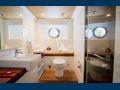 PREFERENCE 19 Tansu 36m cabin bathroom