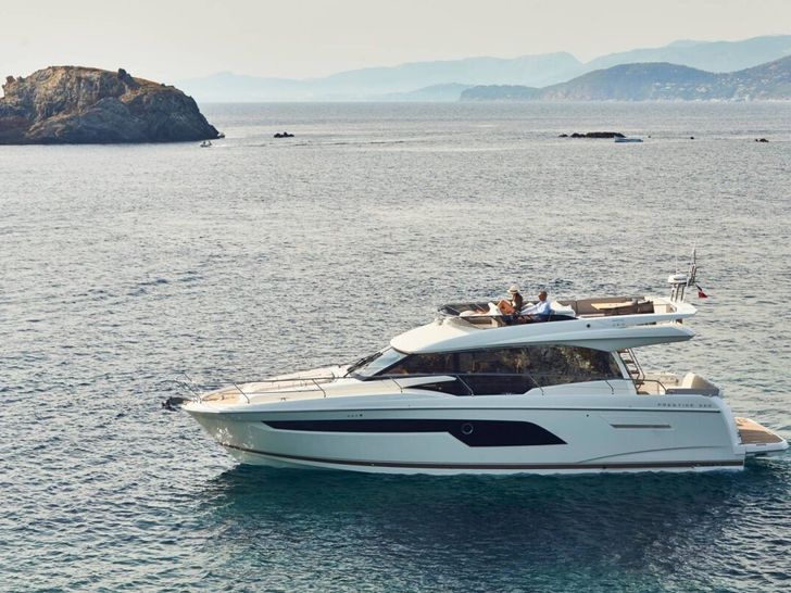 Prestige 520 Fly - anchored Prestige 520 Fly - anchored