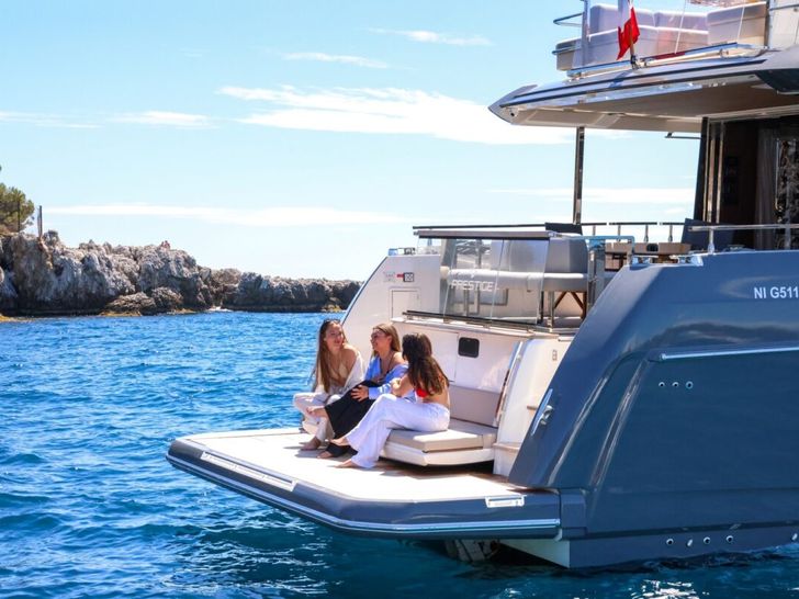 Prestige X60 - aft seating Prestige X60 - aft seating