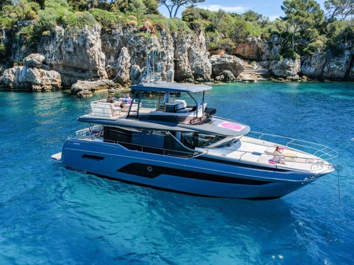 Prestige X60 - anchored Prestige X60 - anchored