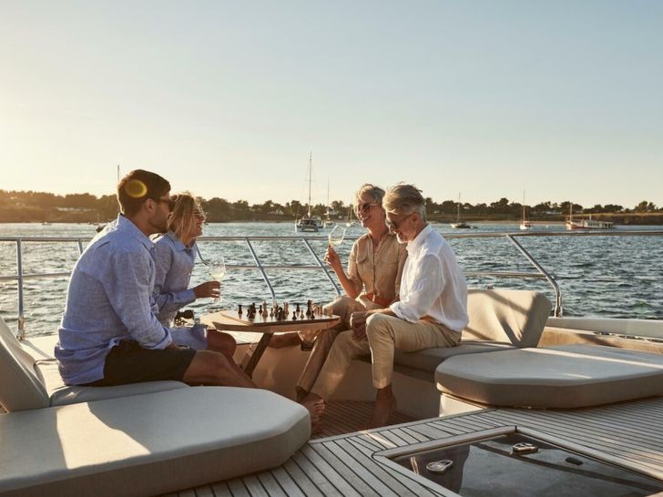 Prestige X60 - flybridge Prestige X60 - flybridge