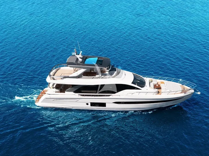 PREWI Azimut Fly 78 - cruising PREWI Azimut Fly 78 - cruising