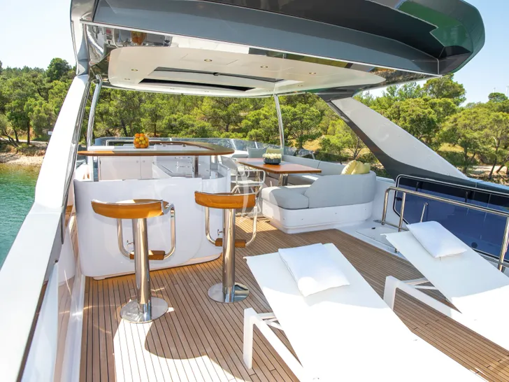 PREWI Azimut Fly 78 - flybridge PREWI Azimut Fly 78 - flybridge