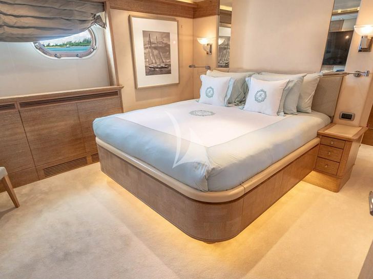 ARTEMISEA Intermarine Savannah 118 - VIP cabin 2 ARTEMISEA Intermarine Savannah 118 - VIP cabin 2