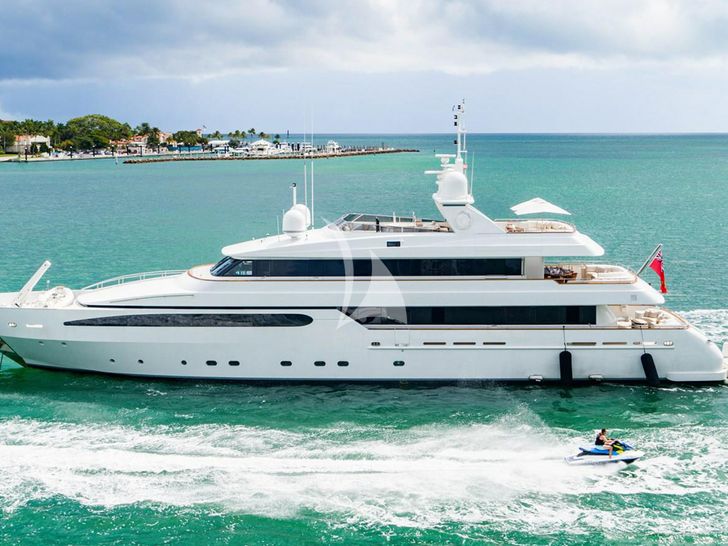 ARTEMISEA Intermarine Savannah 118 - side profile ARTEMISEA Intermarine Savannah 118 - side profile