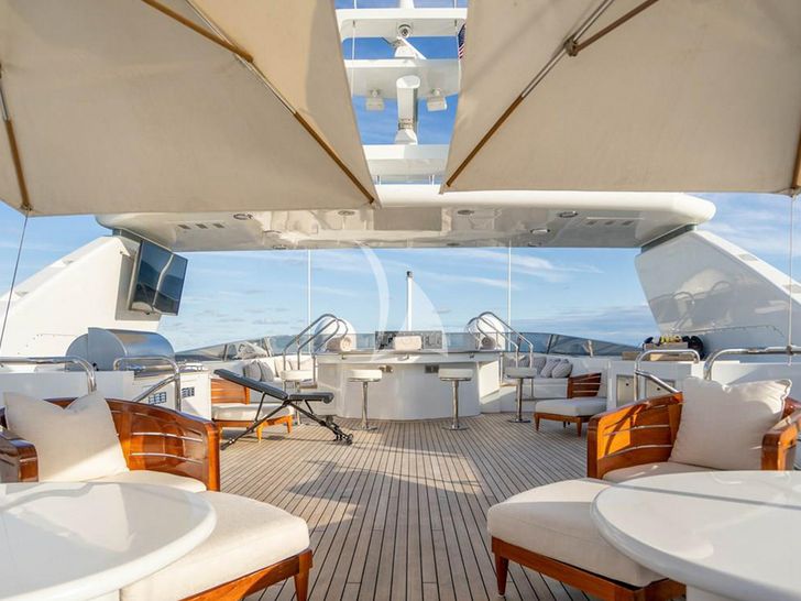 ARTEMISEA Intermarine Savannah 118 - sun deck ARTEMISEA Intermarine Savannah 118 - sun deck