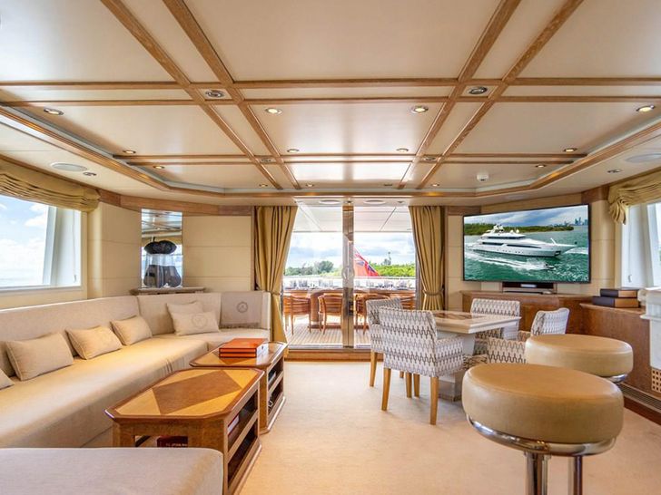 ARTEMISEA Intermarine Savannah 118 - sky lounge other angle ARTEMISEA Intermarine Savannah 118 - sky lounge other angle