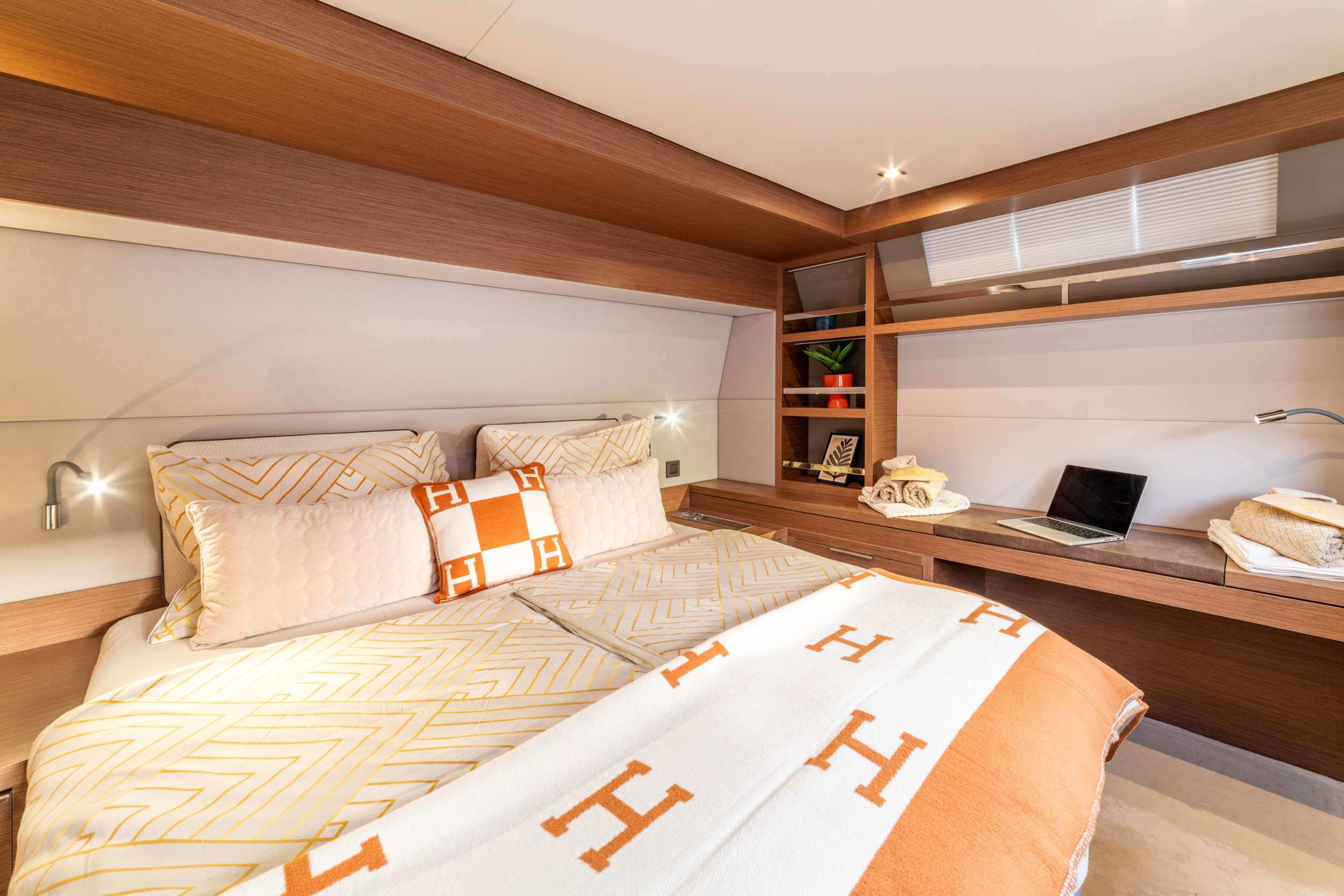 PRINCESS S Lagoon 55 VIP cabin 2
