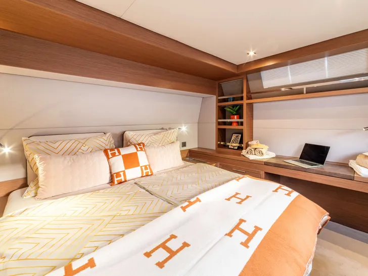 PRINCESS S Lagoon 55 VIP cabin 2 PRINCESS S Lagoon 55 VIP cabin 2