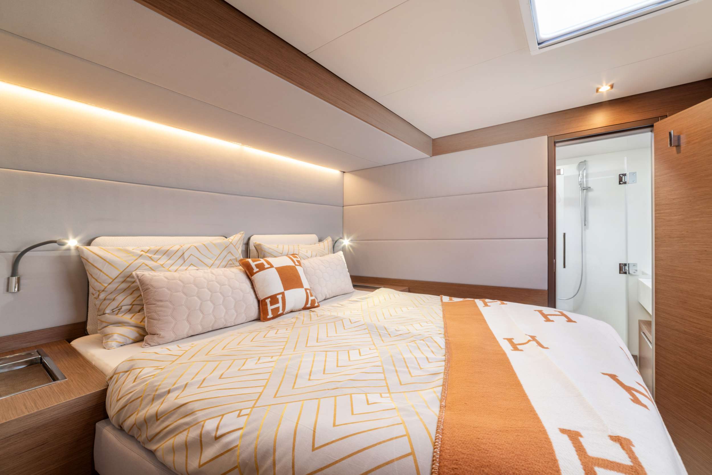 PRINCESS S Lagoon 55 VIP cabin 3