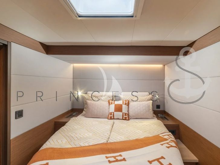 PRINCESS S Lagoon 55 - VIP cabin 1 PRINCESS S Lagoon 55 - VIP cabin 1