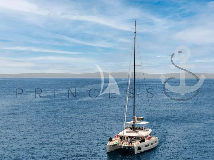 PRINCESS S Lagoon 55 - cruising PRINCESS S Lagoon 55 - cruising