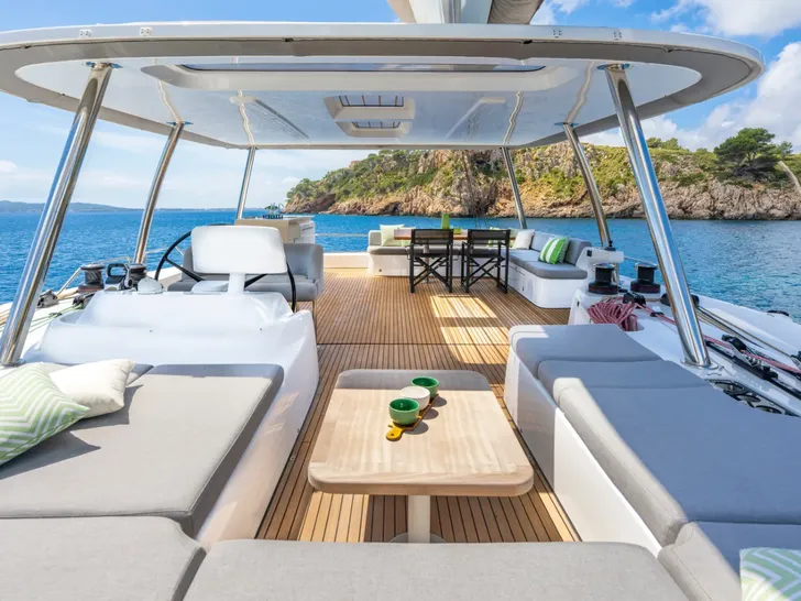 PRINCESS KARLA Lagoon 60 - bronzing area PRINCESS KARLA Lagoon 60 - bronzing area