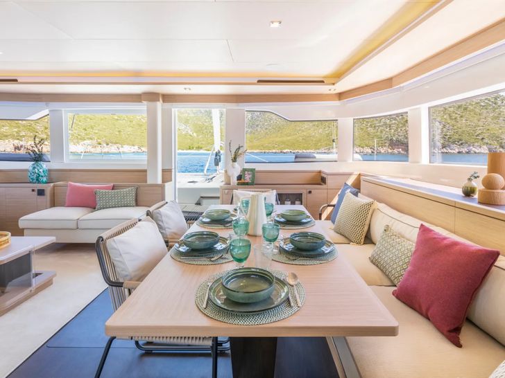 PRINCESS KARLA Lagoon 60 - indoor dining area PRINCESS KARLA Lagoon 60 - indoor dining area