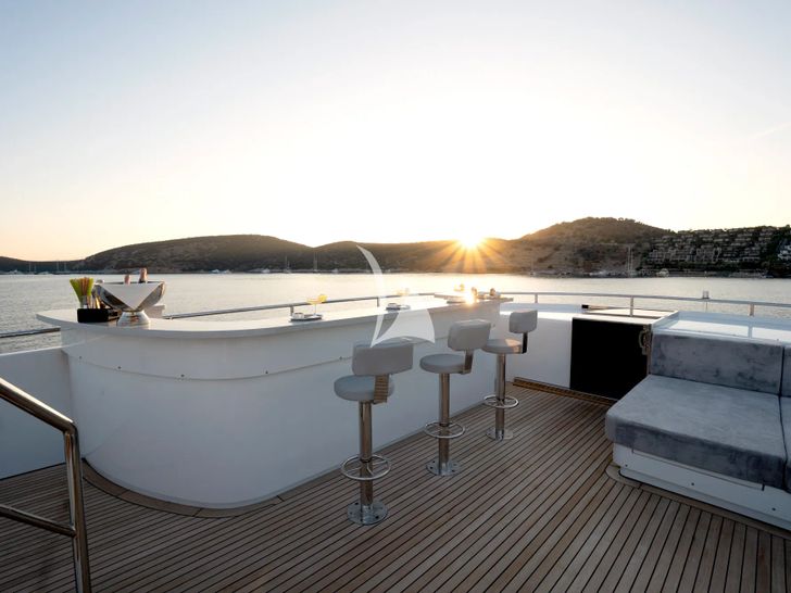 PRINCESS MELDA Neta Marine 39m - sun deck bar PRINCESS MELDA Neta Marine 39m - sun deck bar