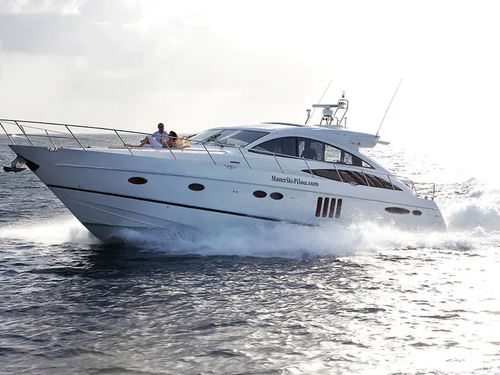 PRINCESS V70 - cruising PRINCESS V70 - cruising