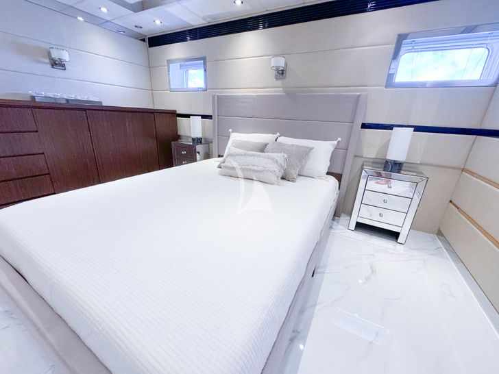PRIVILEGE WHS Custom 34m VIP cabin 2