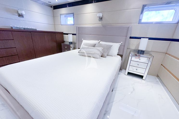 Charter Yacht PRIVILEGE - WHS Custom 34m - 4 Cabins - Nassau - Exumas - Bahamas