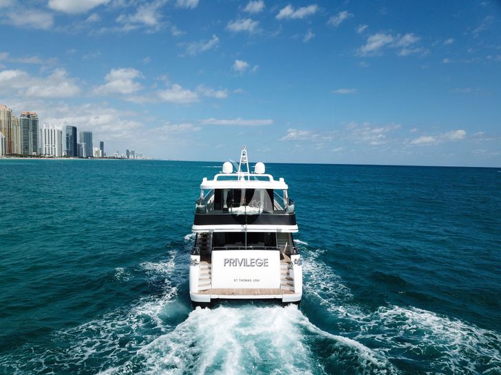 PRIVILEGE WHS Custom 34m - cruising aft shot PRIVILEGE WHS Custom 34m - cruising aft shot