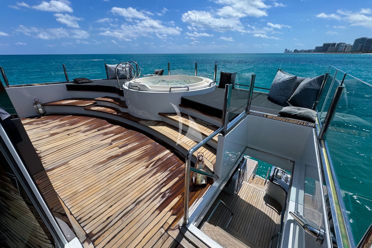 Charter Yacht PRIVILEGE - WHS Custom 34m - 4 Cabins - Nassau - Exumas - Bahamas