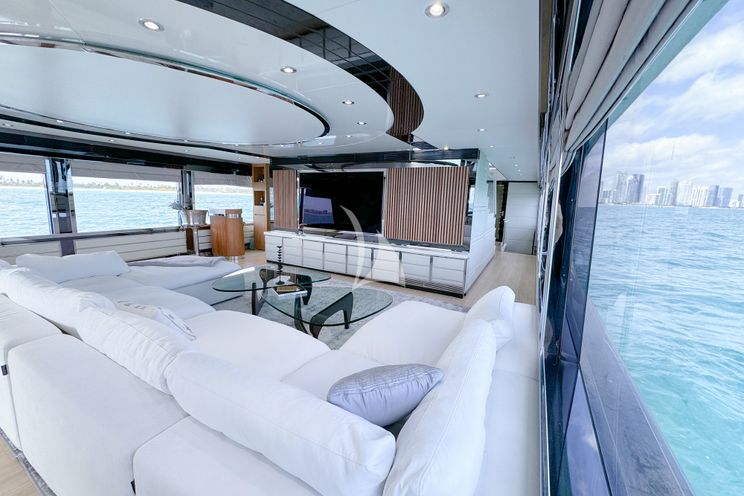 Charter Yacht PRIVILEGE - WHS Custom 34m - 4 Cabins - Nassau - Exumas - Bahamas