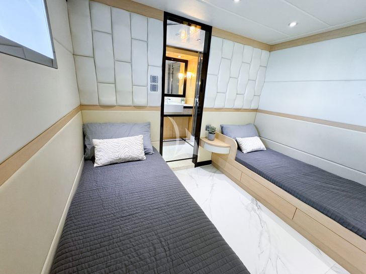 PRIVILEGE WHS Custom 34m twin cabin PRIVILEGE WHS Custom 34m twin cabin