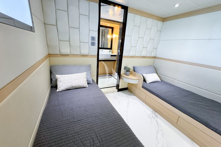 Charter Yacht PRIVILEGE - WHS Custom 34m - 4 Cabins - Nassau - Exumas - Bahamas