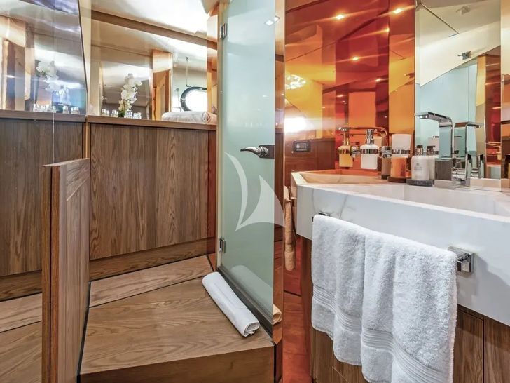 PROMETHEUS I Heesen 45m VIP cabin bathroom PROMETHEUS I Heesen 45m VIP cabin bathroom
