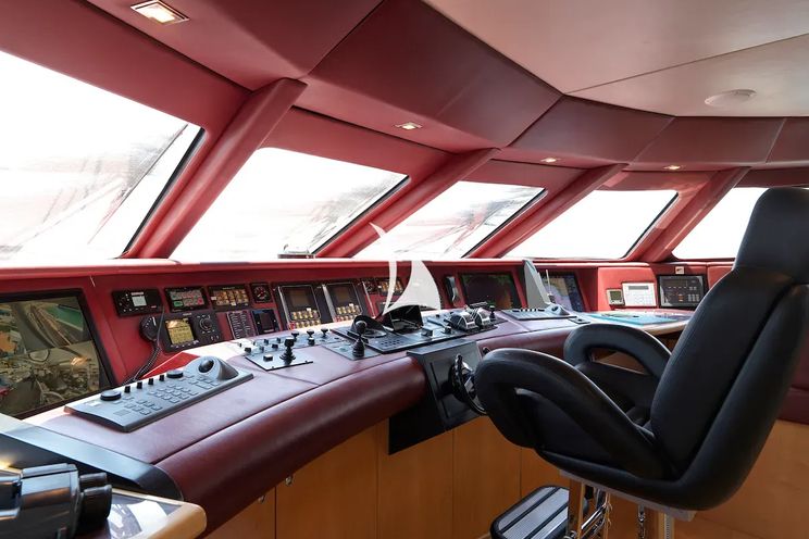 Charter Yacht PROMETHEUS I - Heesen 45m - 5 Cabins - Athens - Mykonos - Paros - Cyclades - Greece